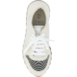 Sneakers with Precious Toe