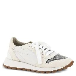Sneakers with Precious Toe