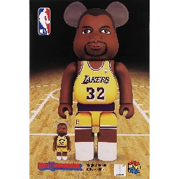لعبة "Be@rbrick ماجيك جونسون" بحجم 100% و400%