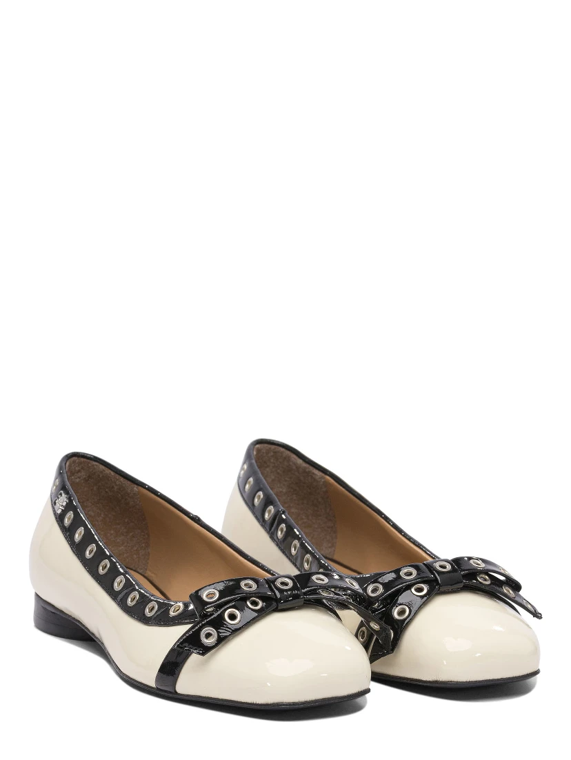 Eyelet bow ballet flats