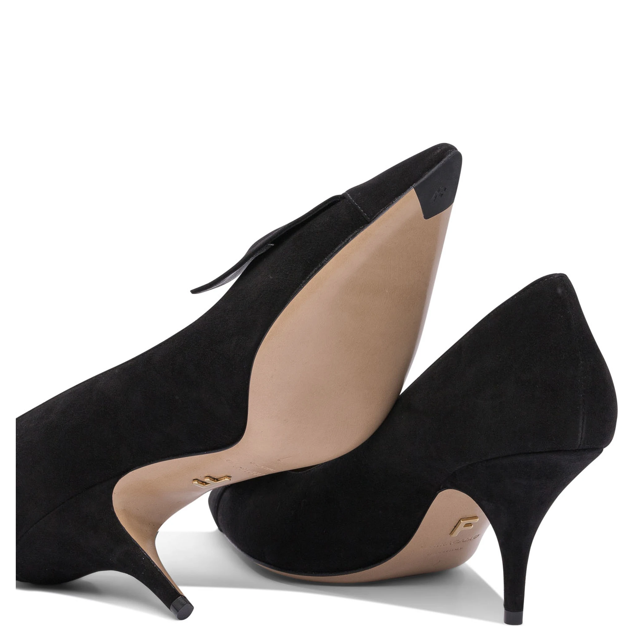 Heeled shoes