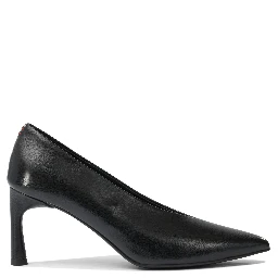 Heeled shoes