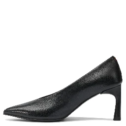 Heeled shoes