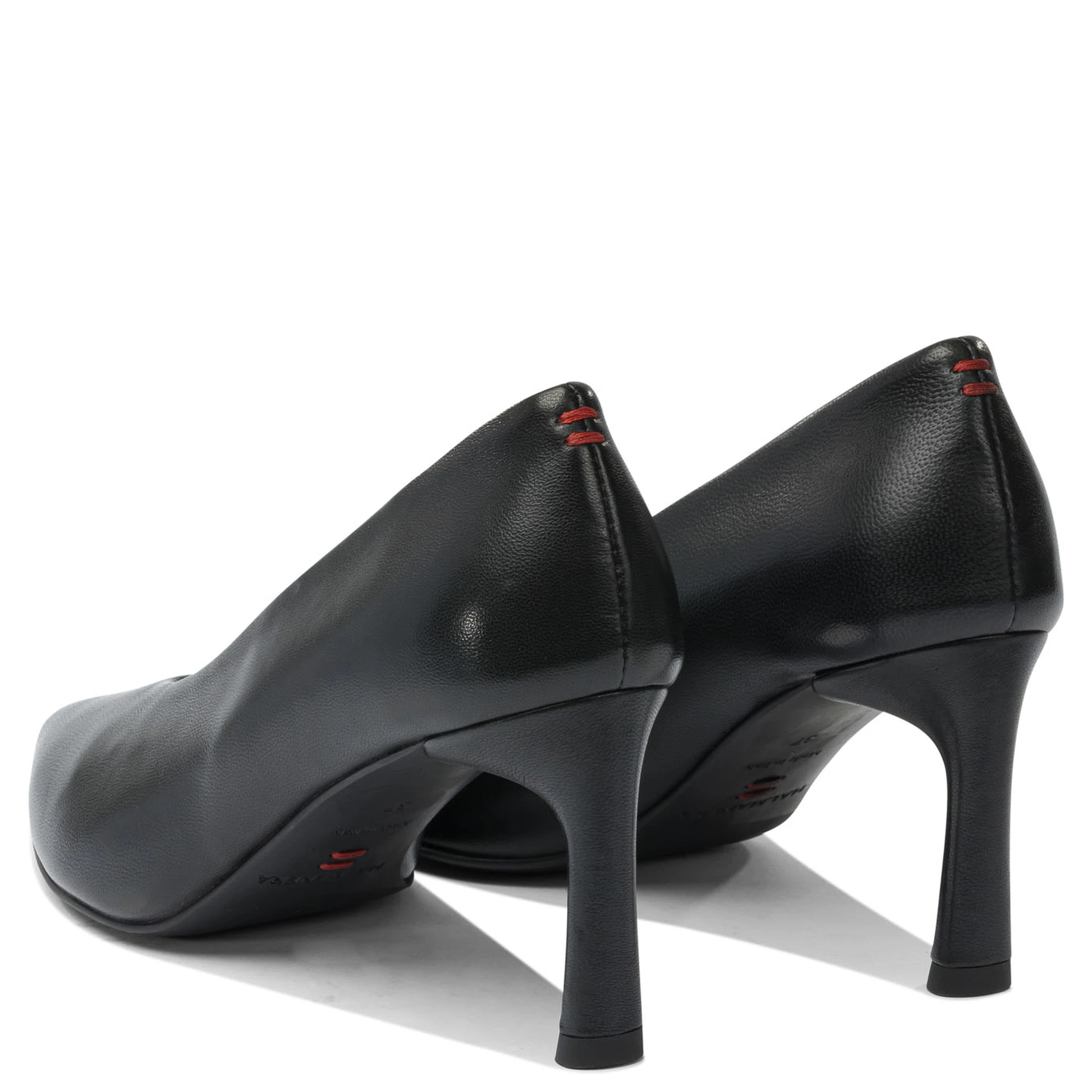 Heeled shoes