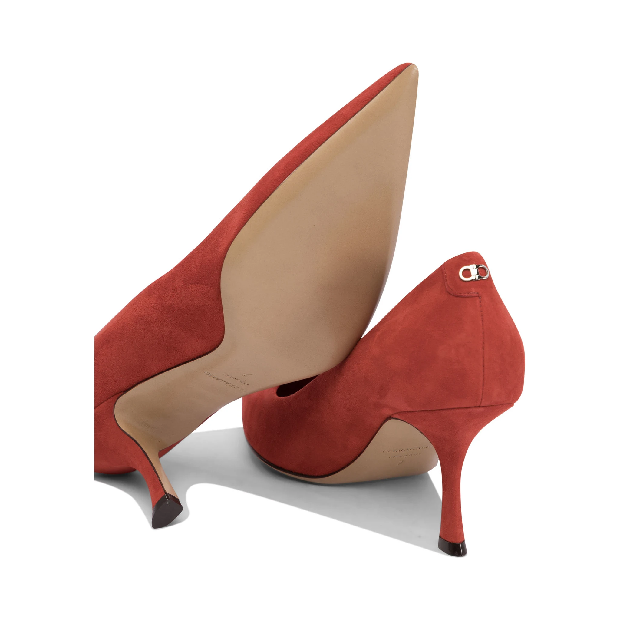 Heeled shoes