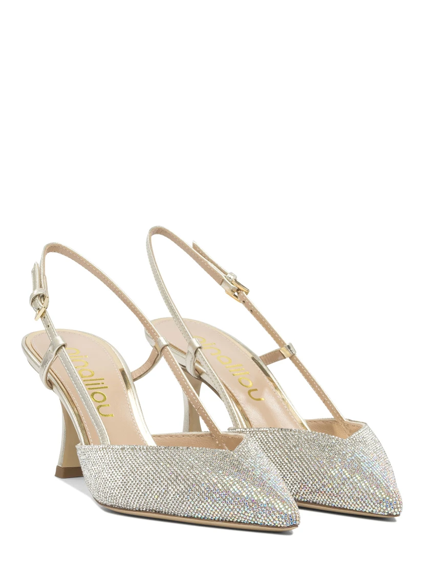 Heeled shoes