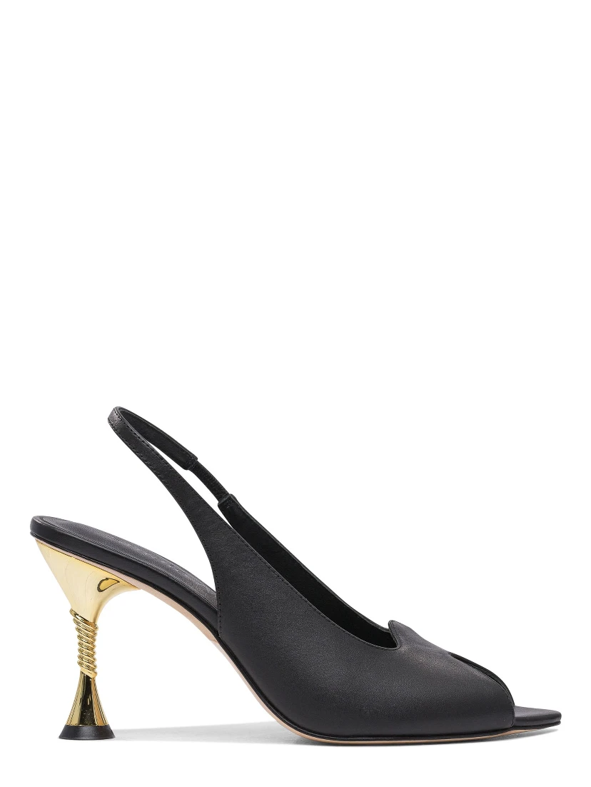 Heeled shoes