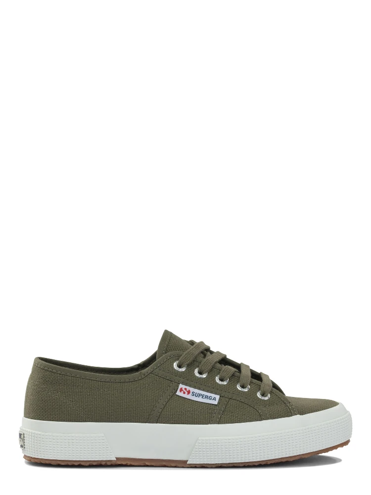 Sneakers & Slip-On