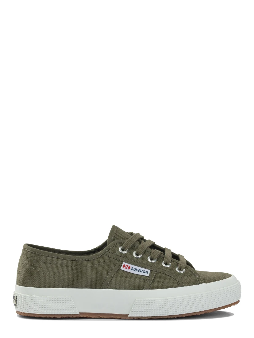 Sneakers & Slip-On