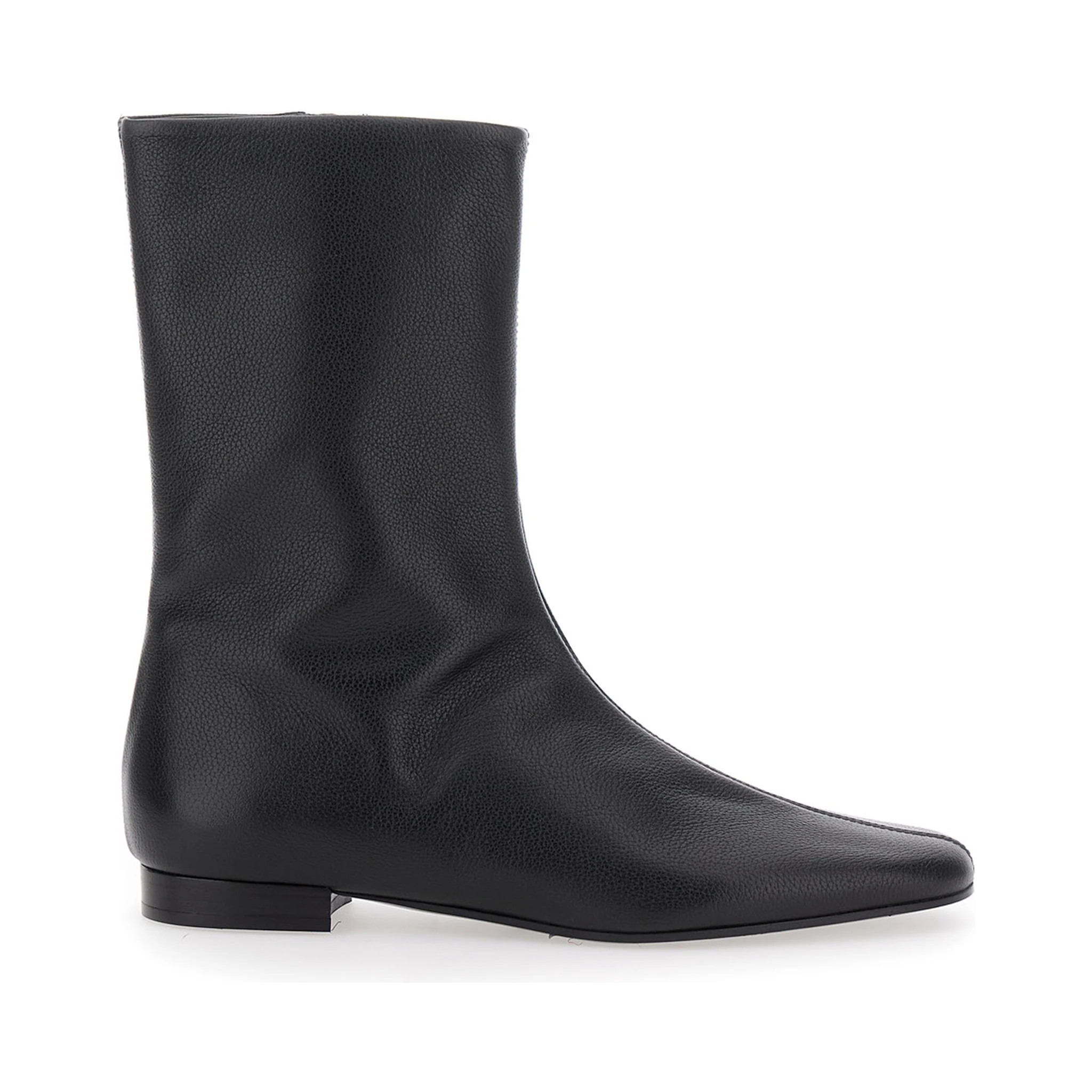 Black Ankle Boots with Low Heel and Pointed Toe in Hammered Leather Woman