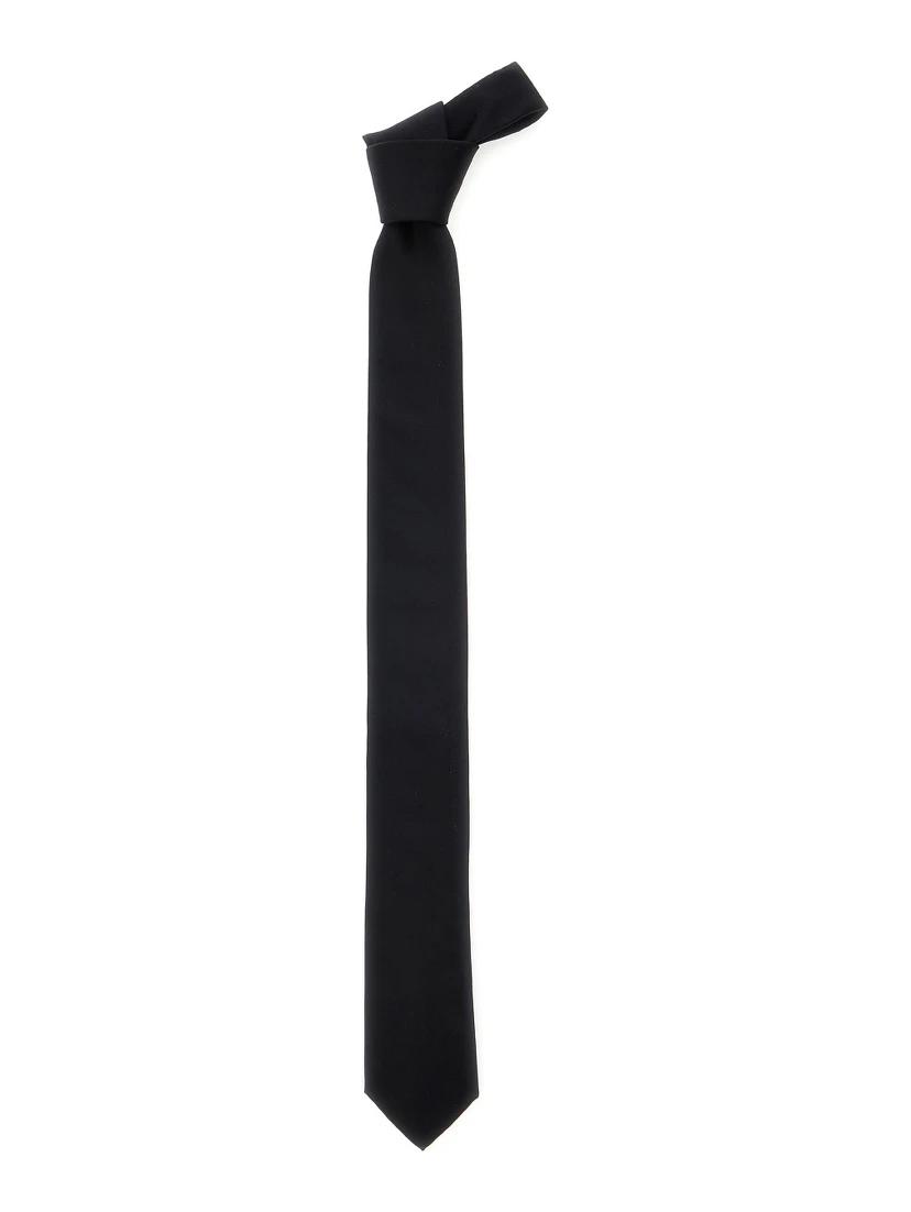 Black Tie with Single Loop on the Rear in Silk Man