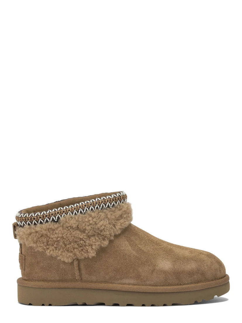 "Classic Ultra Mini Maxi Curly" ankle boots