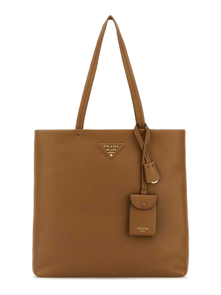 PELLE