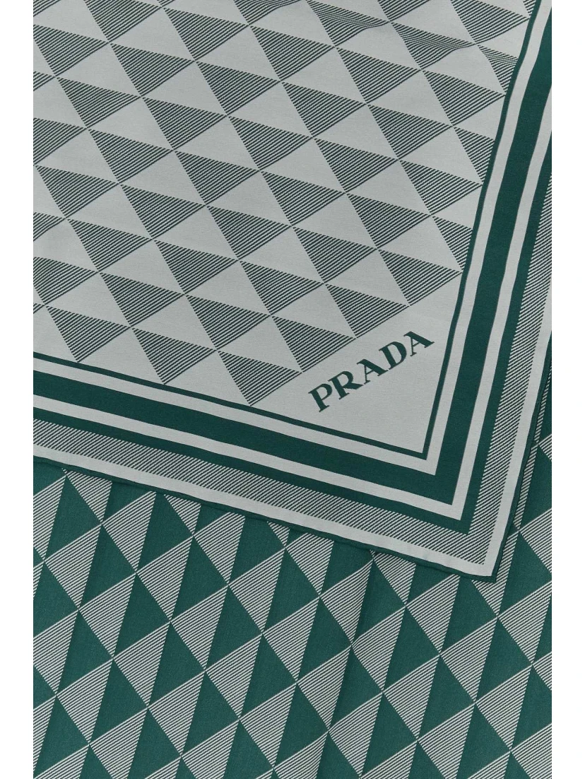 FOULARD