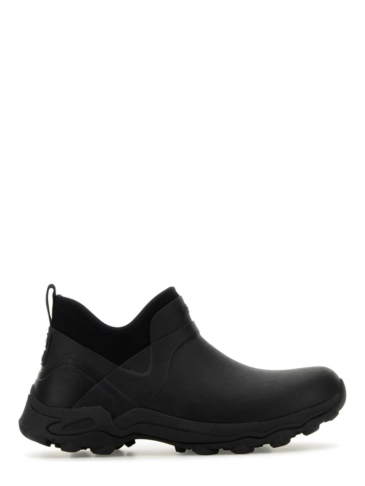LOW BOOTS