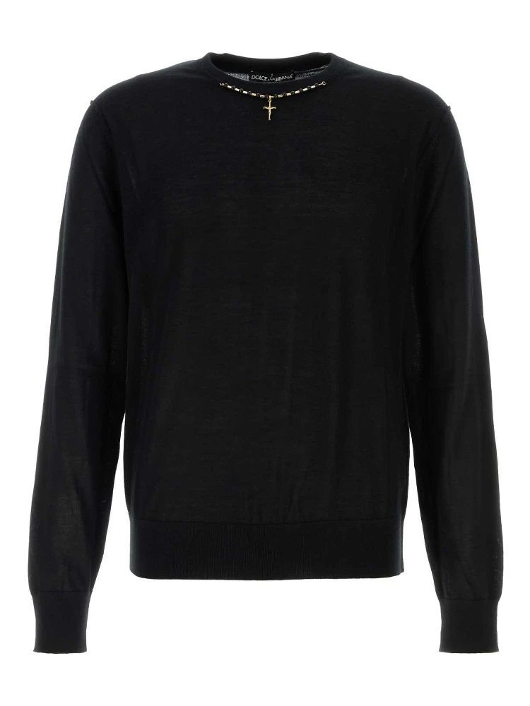 KNITWEAR