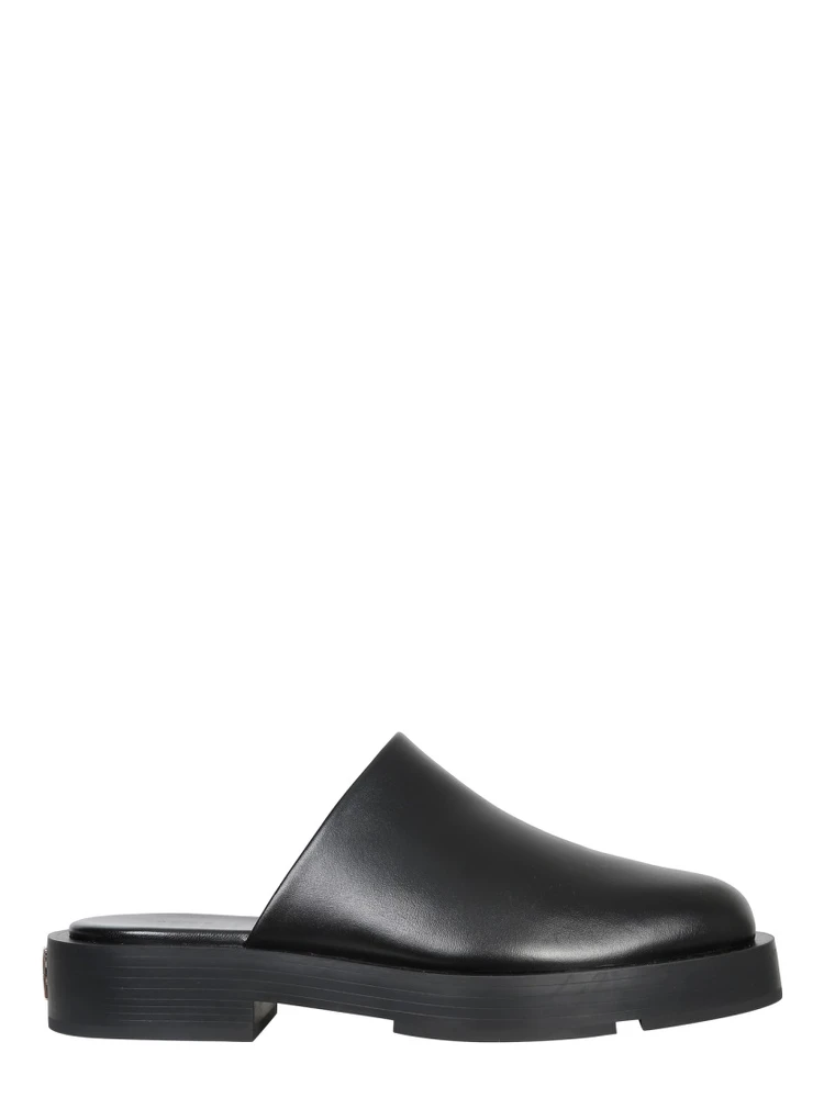 SQUARED LOAFERS