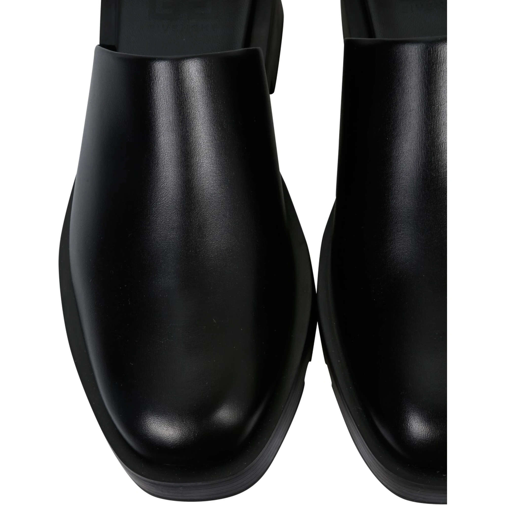 SQUARED LOAFERS