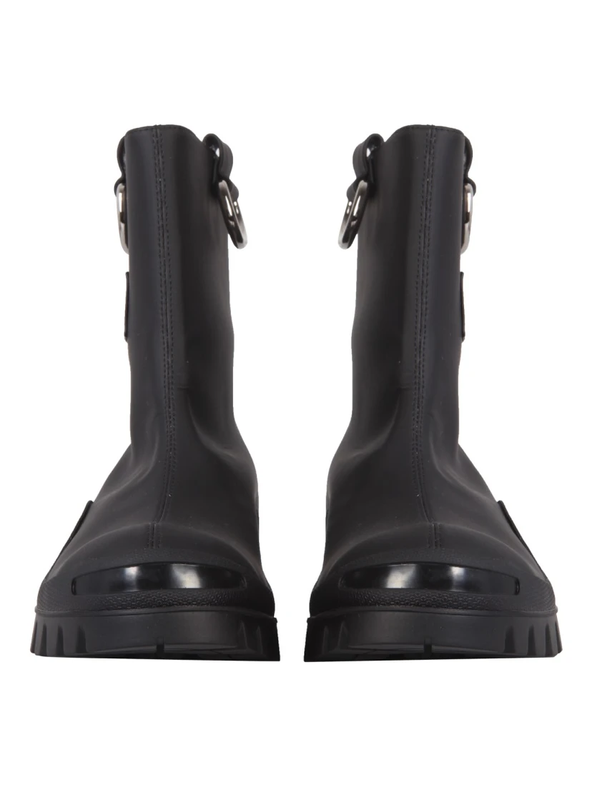 RAIN BOOTS