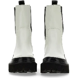 BEATLE BOOT