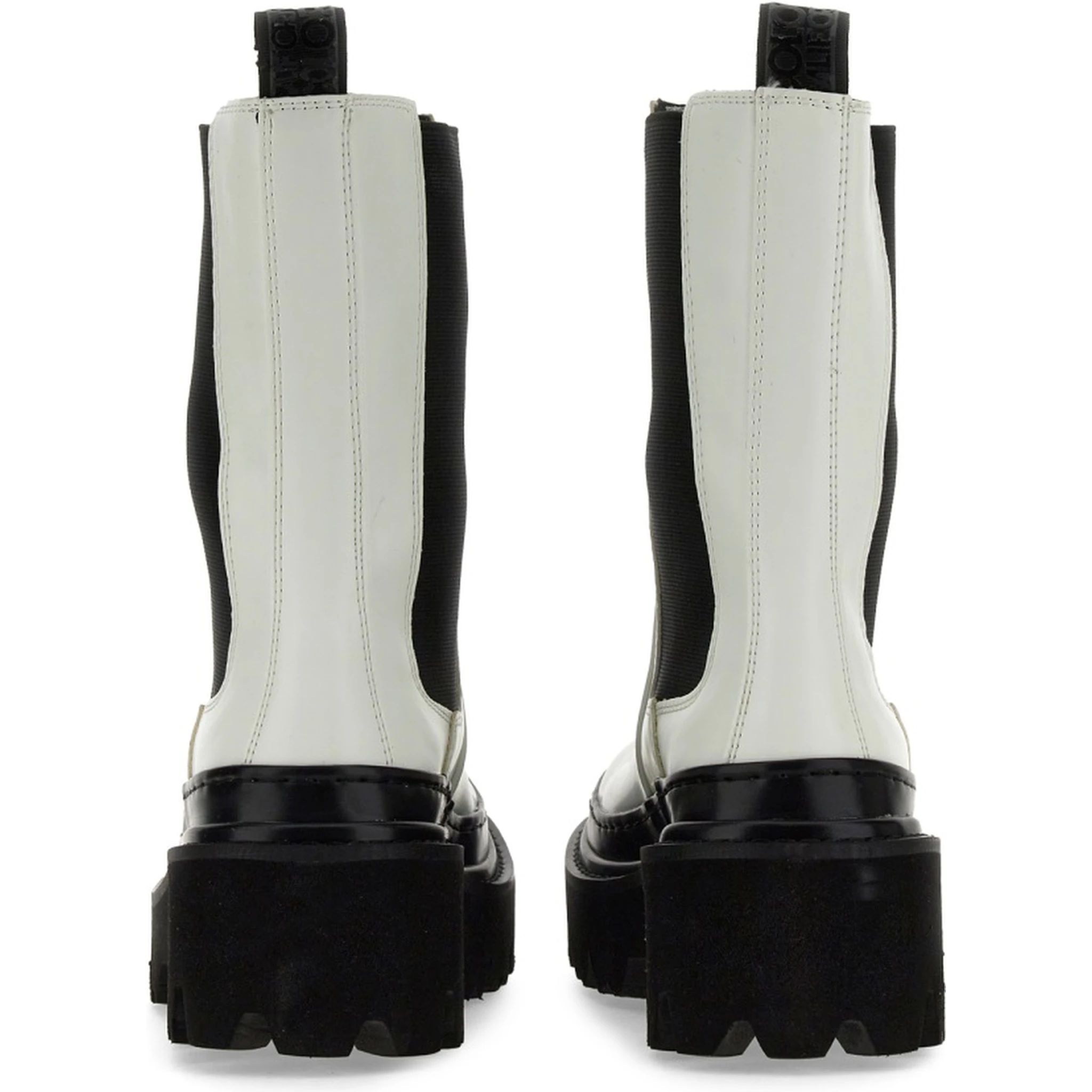 BEATLE BOOT