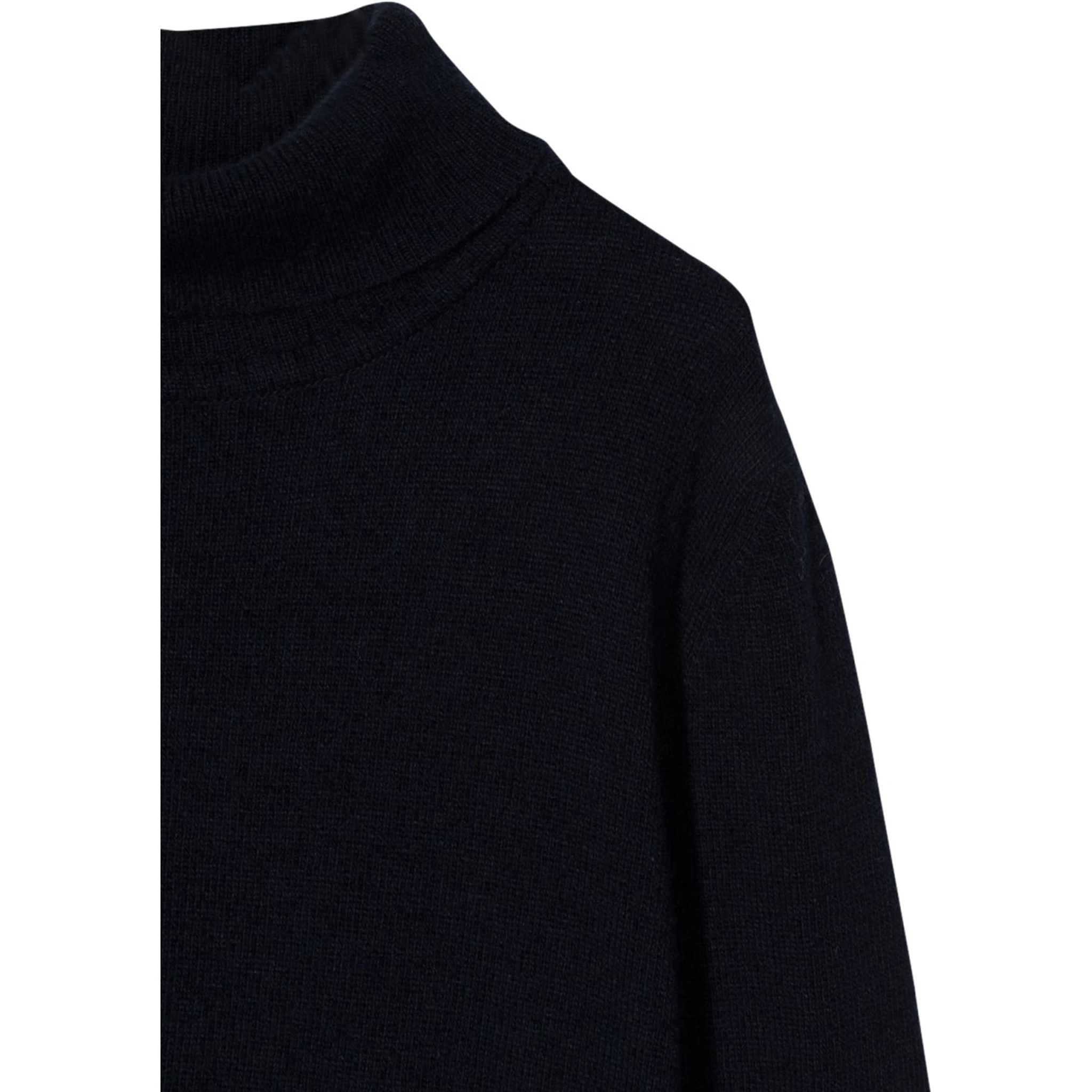 TURTLENECK SWEATER