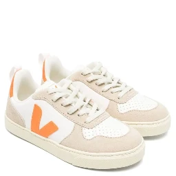 small v-10 laces