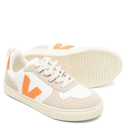 small v-10 laces
