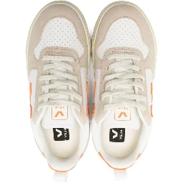 small v-10 laces