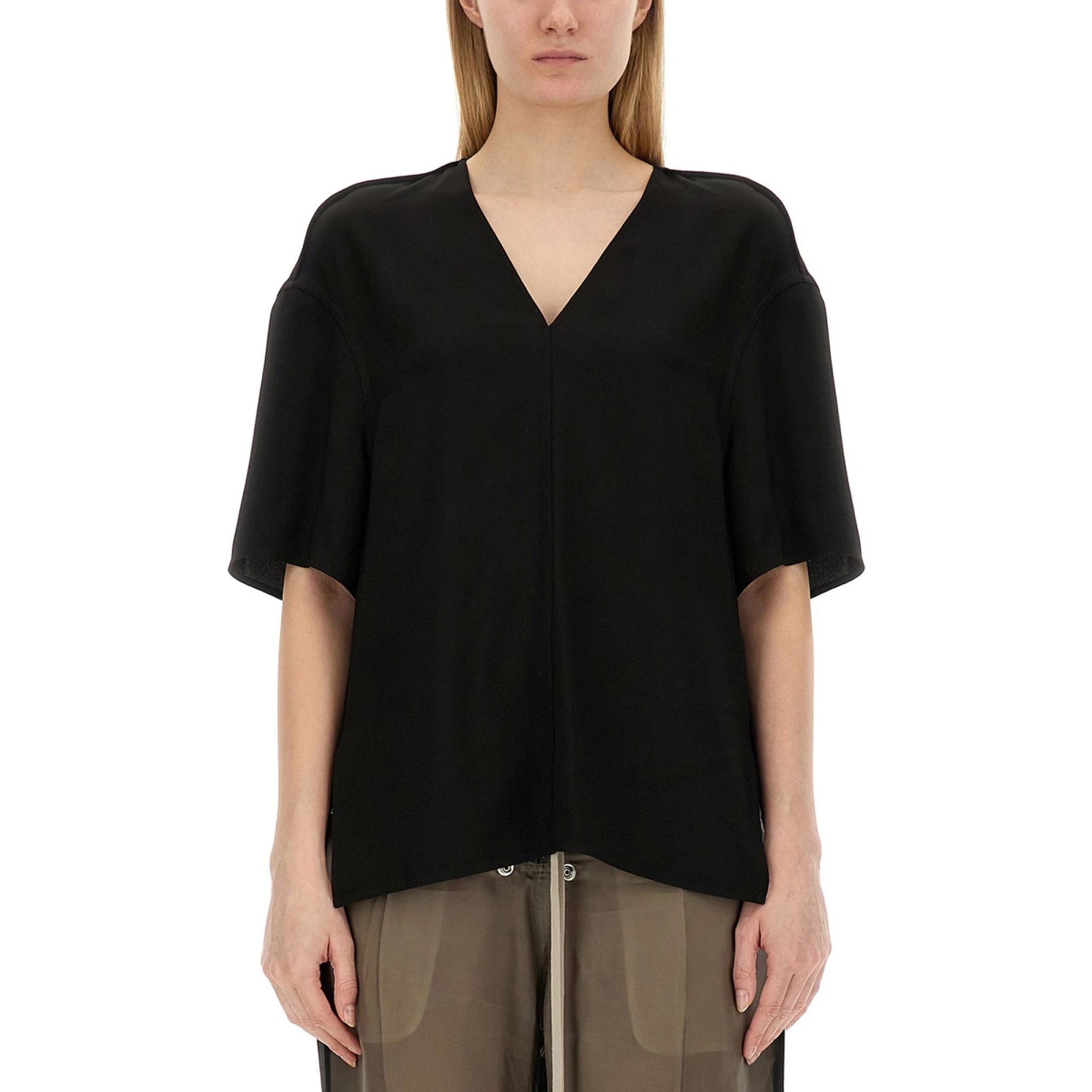 V-NECK T-SHIRT