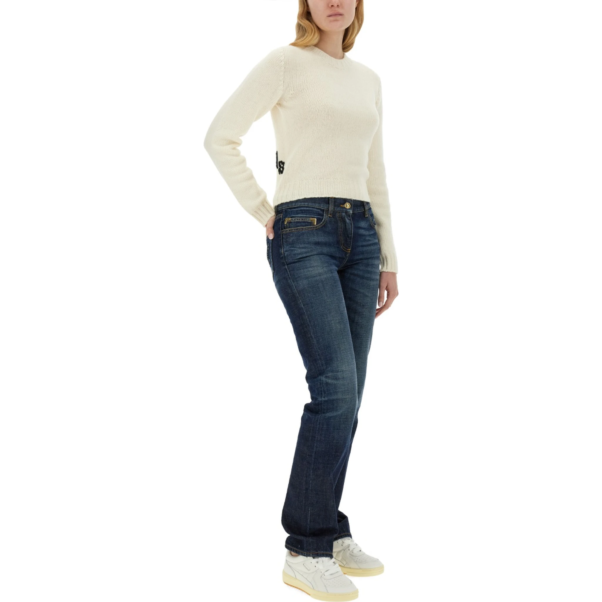 STRAIGHT LEG JEANS