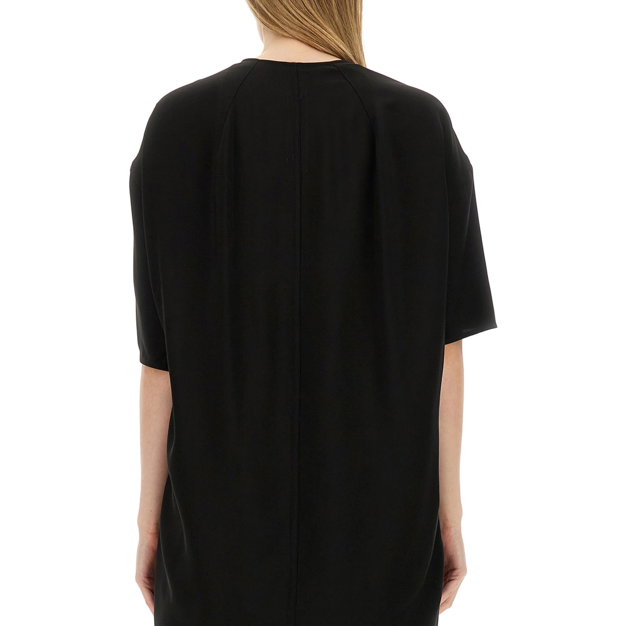 V-NECK T-SHIRT