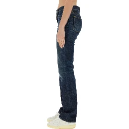 STRAIGHT LEG JEANS
