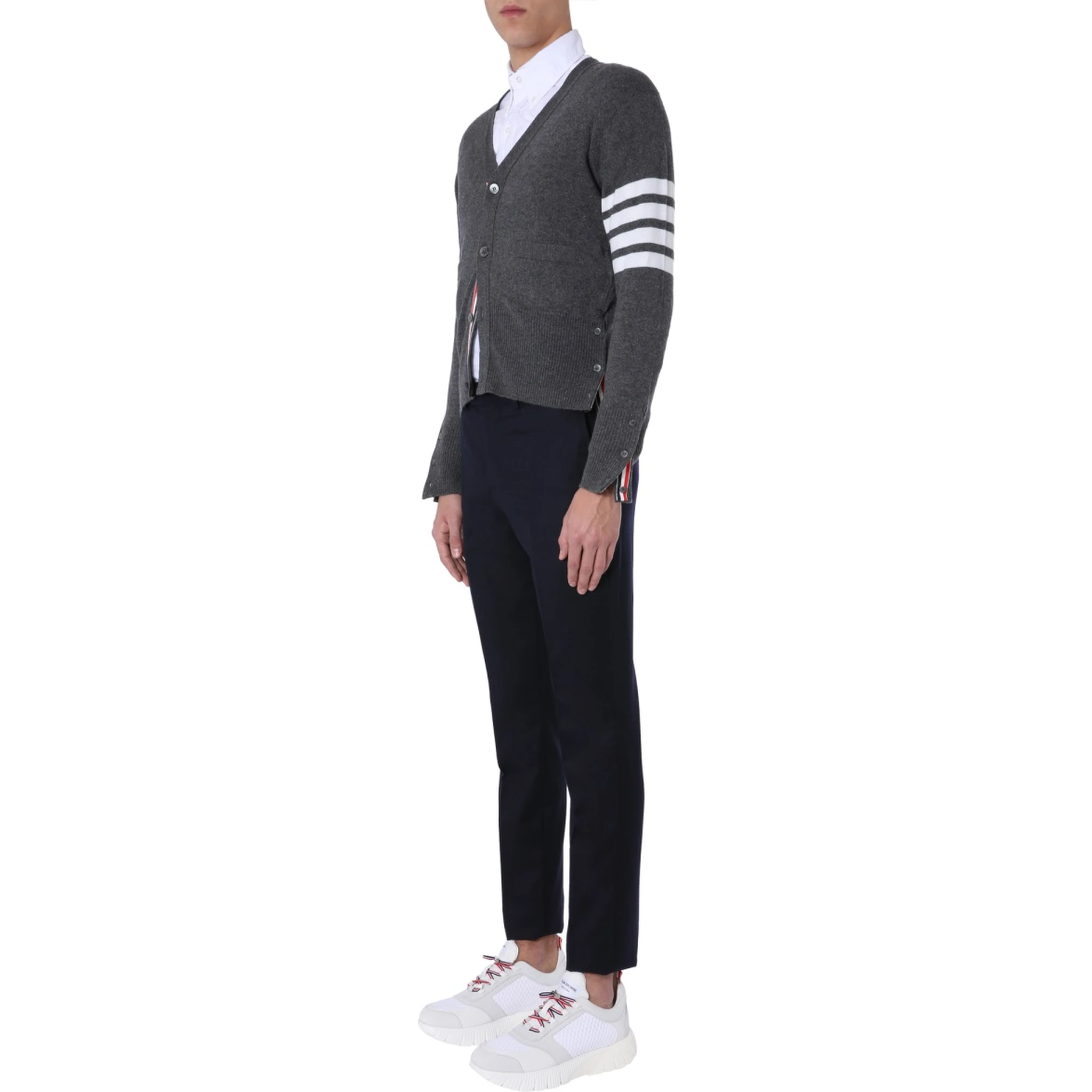 V-NECK CARDIGAN