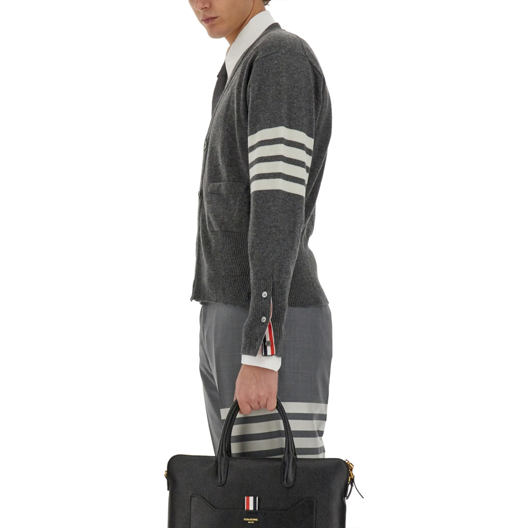 V-NECK CARDIGAN