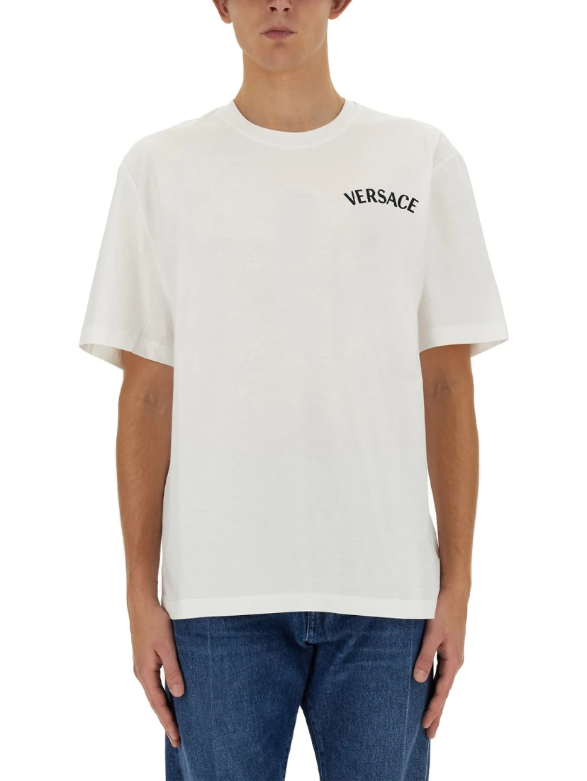 T-SHIRT WITH LOGO