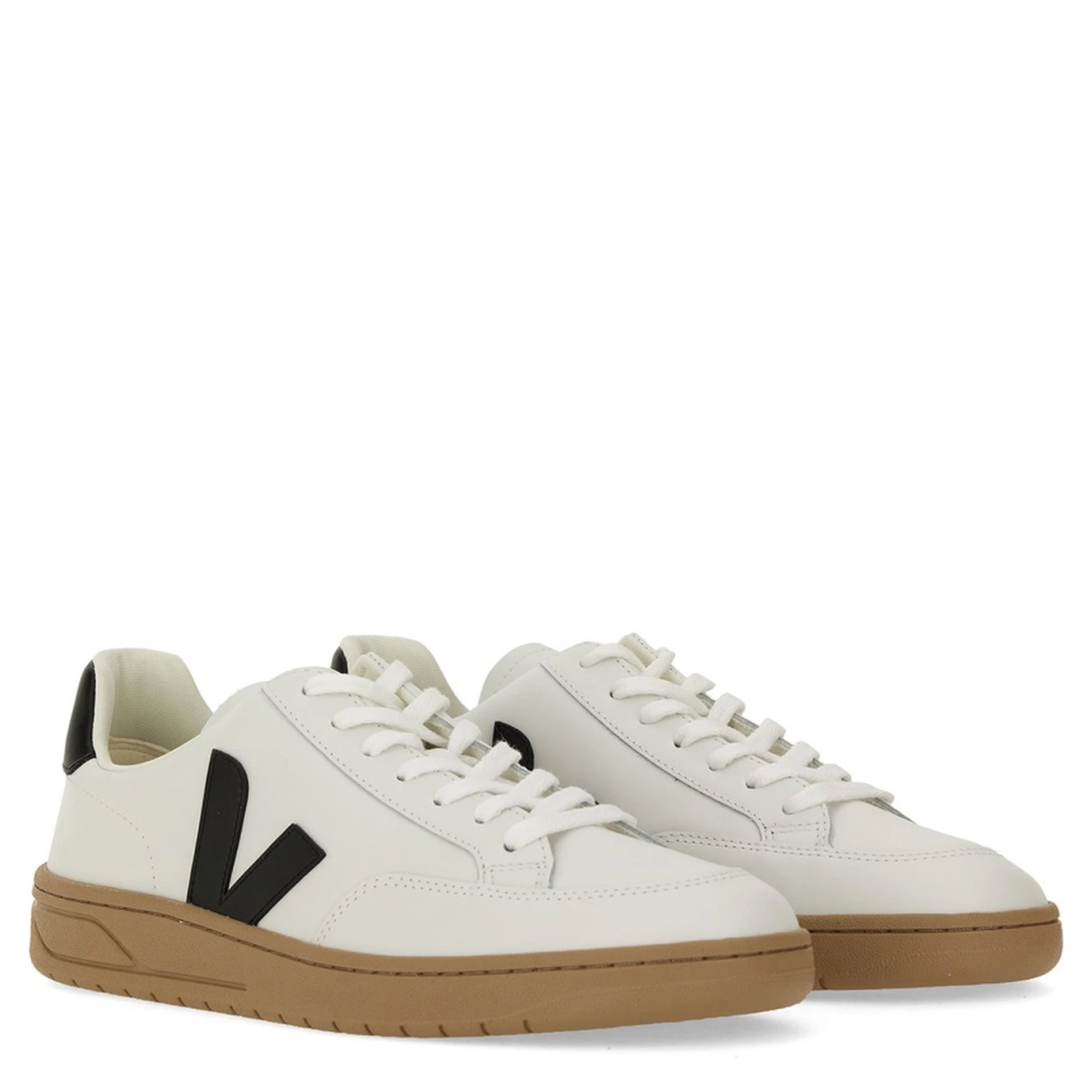 SNEAKER "V-12"