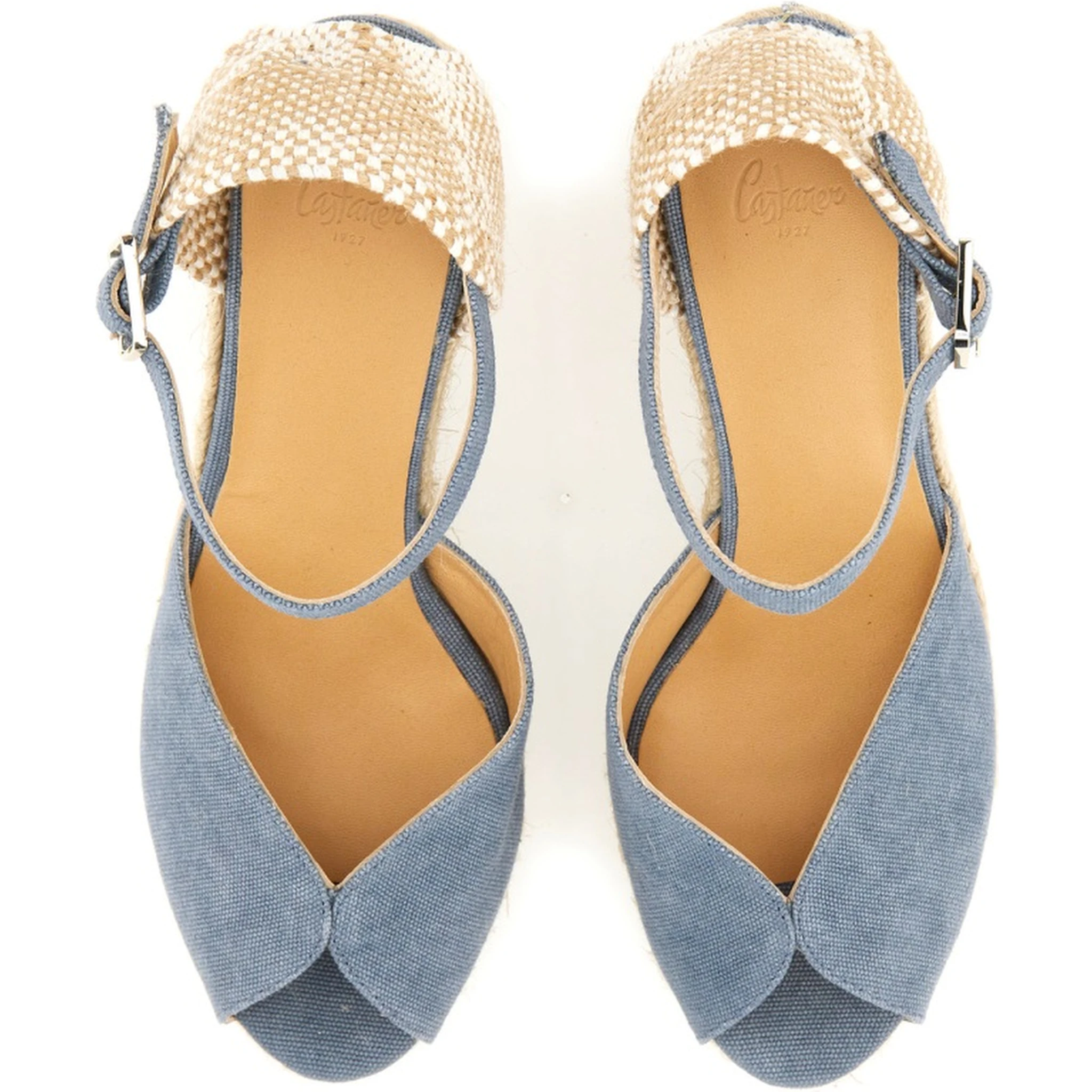WHITE SANDAL.
