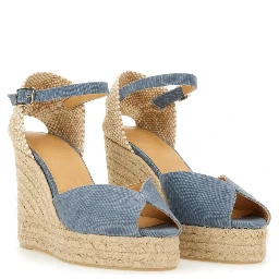 WHITE SANDAL.