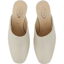 LEATHER SANDAL