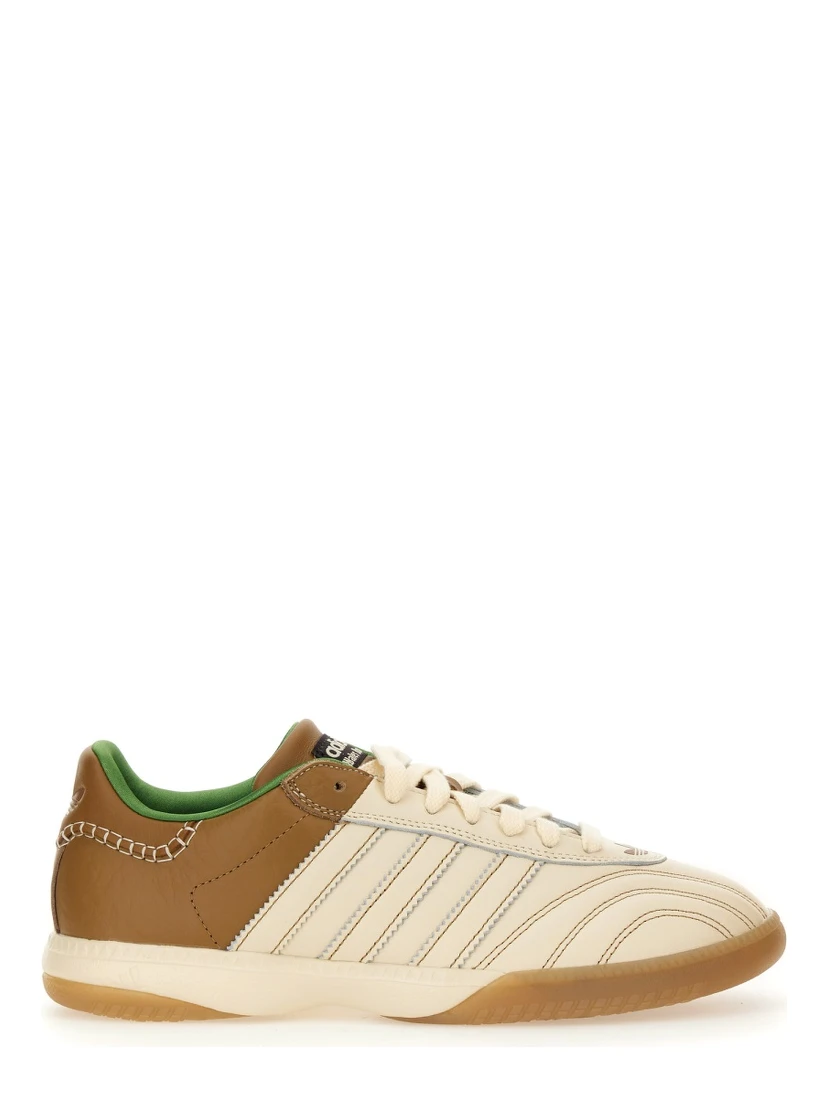 SAMBA SNEAKER.