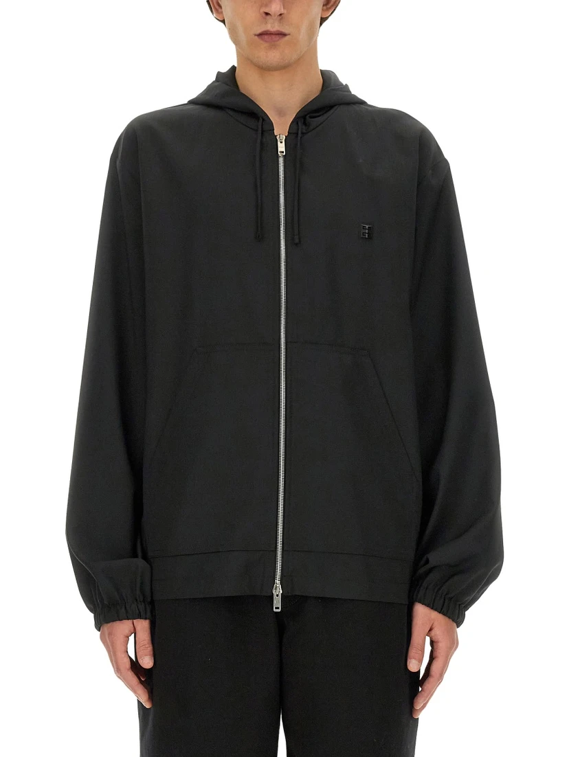 ZIP SWEATSHIRT.