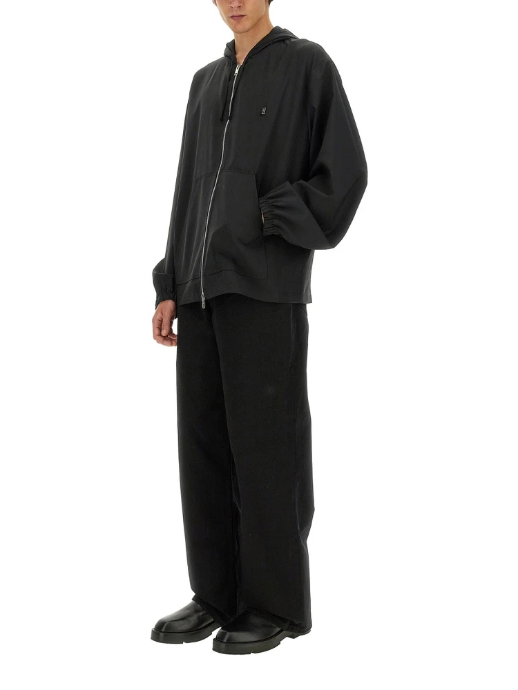 ZIP SWEATSHIRT. alternative