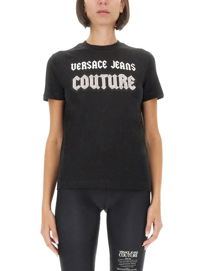T-SHIRT WITH LOGO