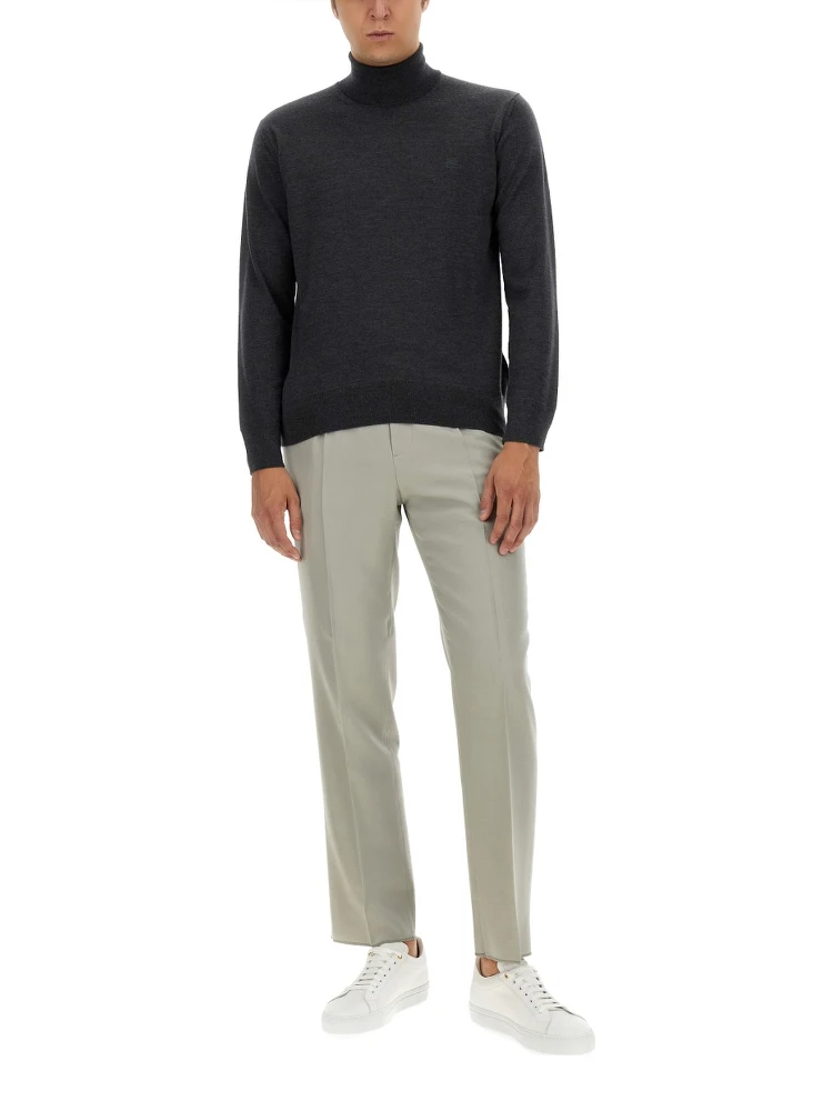 TURTLENECK WITH EMBROIDERY alternative