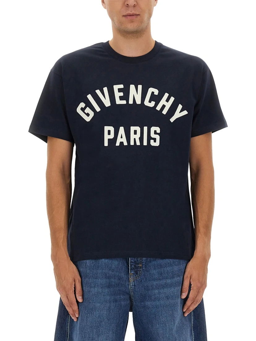 T-SHIRT WITH LOGO