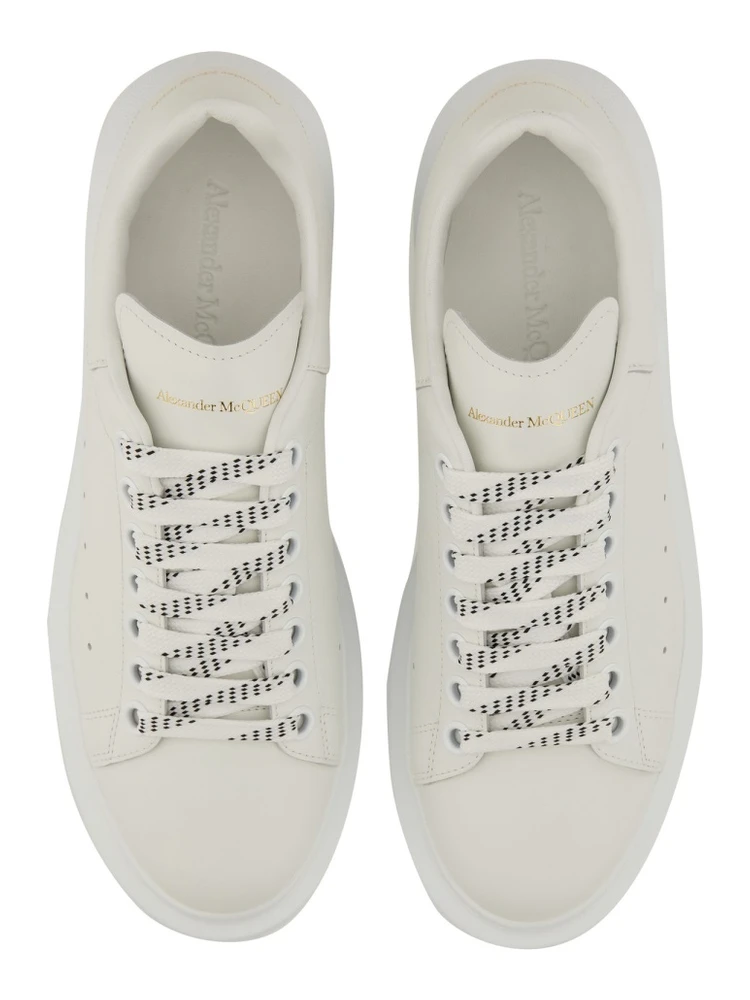 OVERSIZED SNEAKER alternative