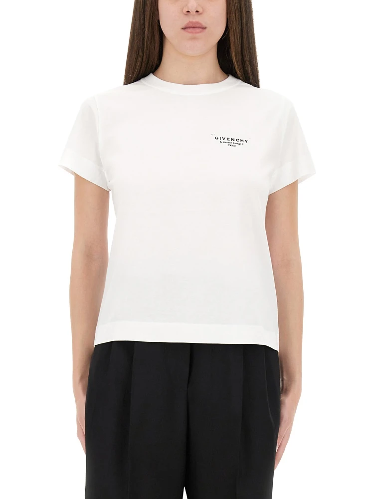 T-SHIRT WITH LOGO