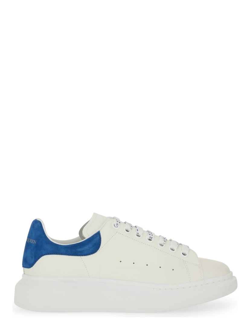 OVERSIZED LEATHER SNEAKER
