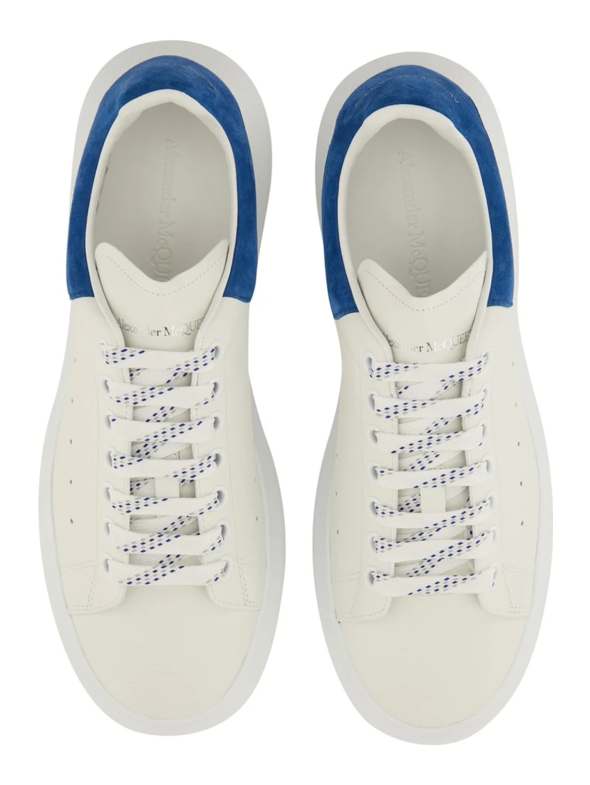 OVERSIZED LEATHER SNEAKER